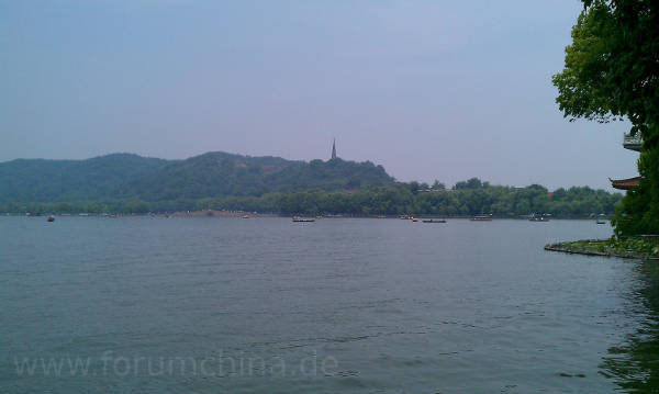 Westsee in Hangzhou mit Pagode.